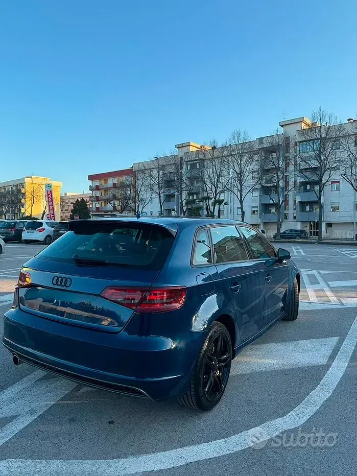 Usata Audi A3 2015 Bluazzurro Berlina