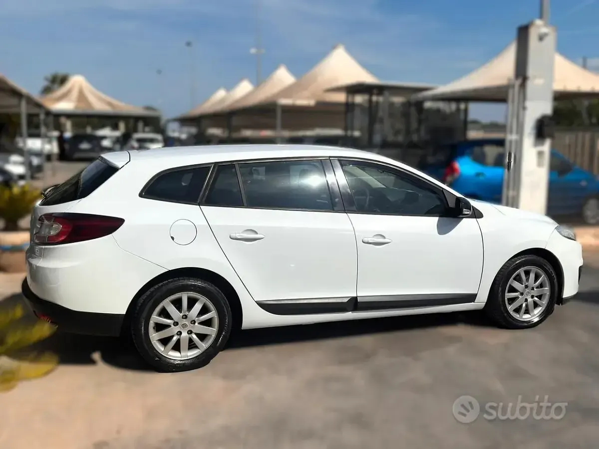 Usata Renault Mégane 110 CV (80 kW) 2012 Grigio Berlina