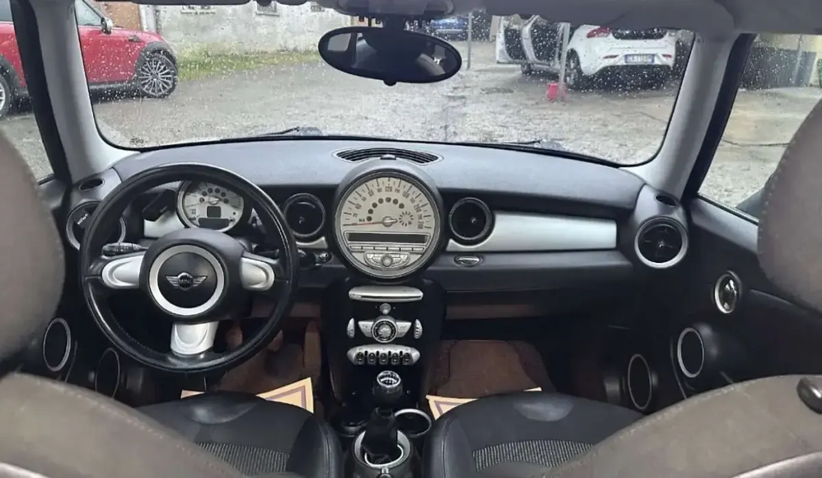 Usata Mini ONE 90 CV (66 kW) 2007 Utilitaria