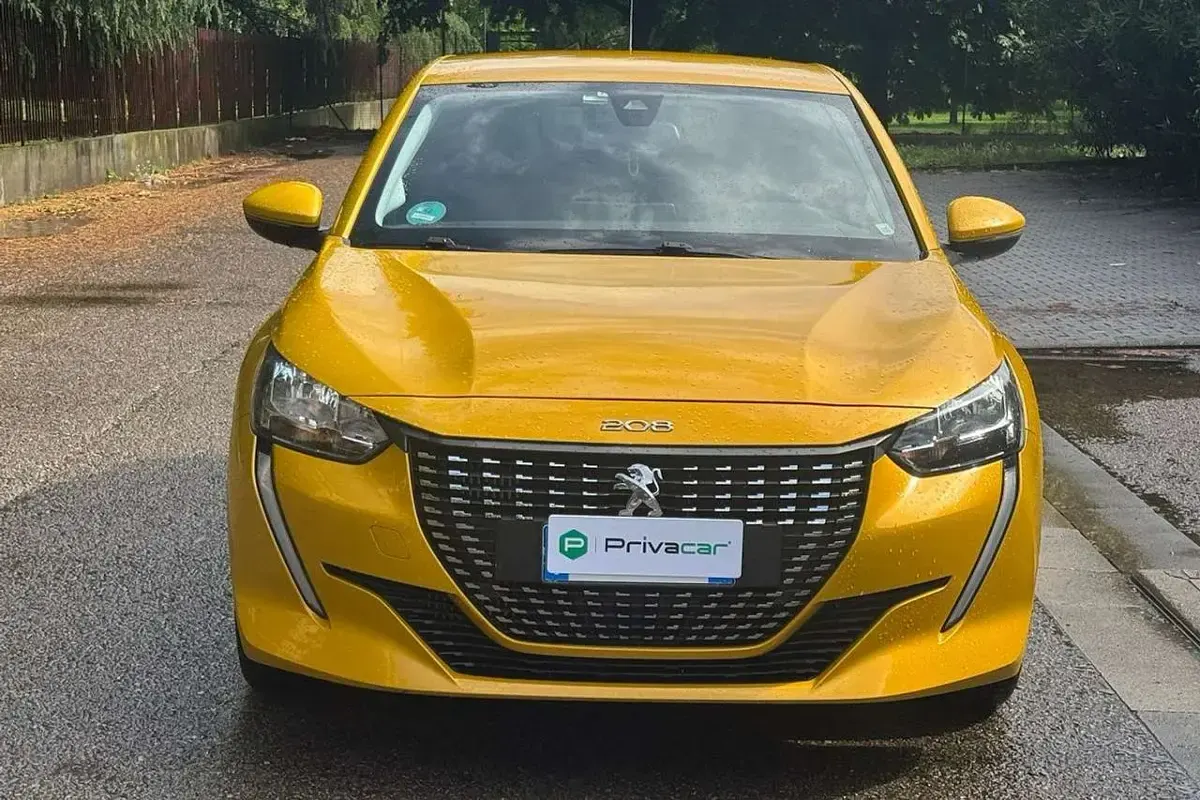 Usata Peugeot 208 Allure 101 CV (74 kW) 2020 Giallo Utilitaria