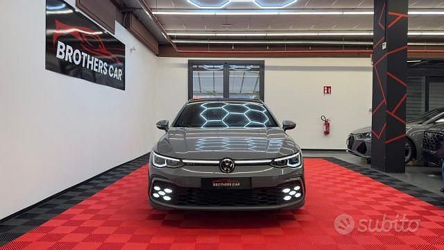 Usata VW Golf VIII GTI 245 CV (180 kW) 2023 Grigio Berlina