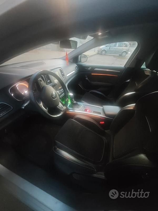 Usata Renault Mégane IV 110 CV (80 kW) 2017 Grigio Berlina
