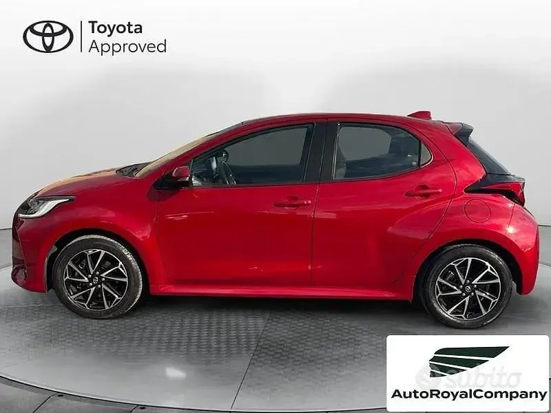 Usata Toyota Yaris Hybrid Trend 116 CV (85 kW) 2022 Other Berlina