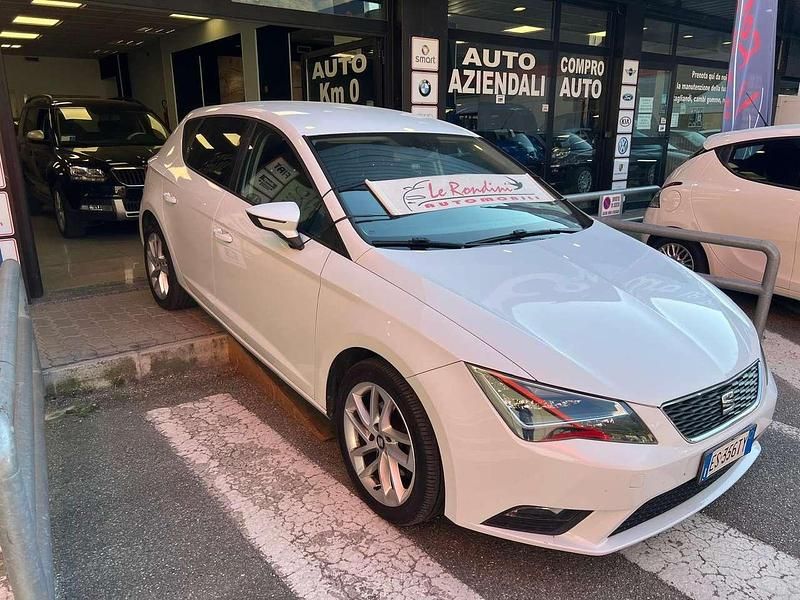 Usata Seat Leon SC Style 105 CV (77 kW) 2013 Bianco Utilitaria