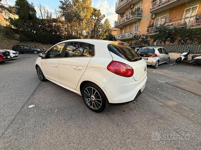 Usata Fiat Bravo Sport 150 CV (110 kW) 2009 Bianco Utilitaria