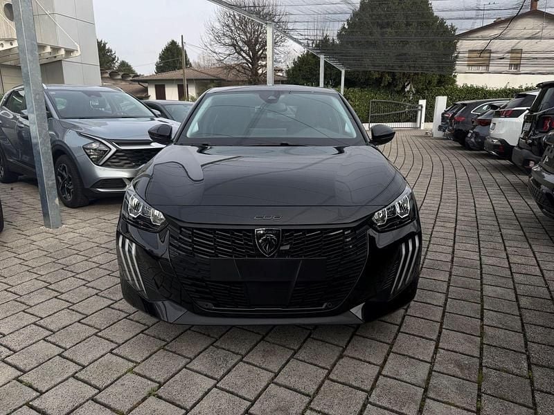 Usata Peugeot 208 Allure 136 CV (100 kW) 2025 Nero Utilitaria