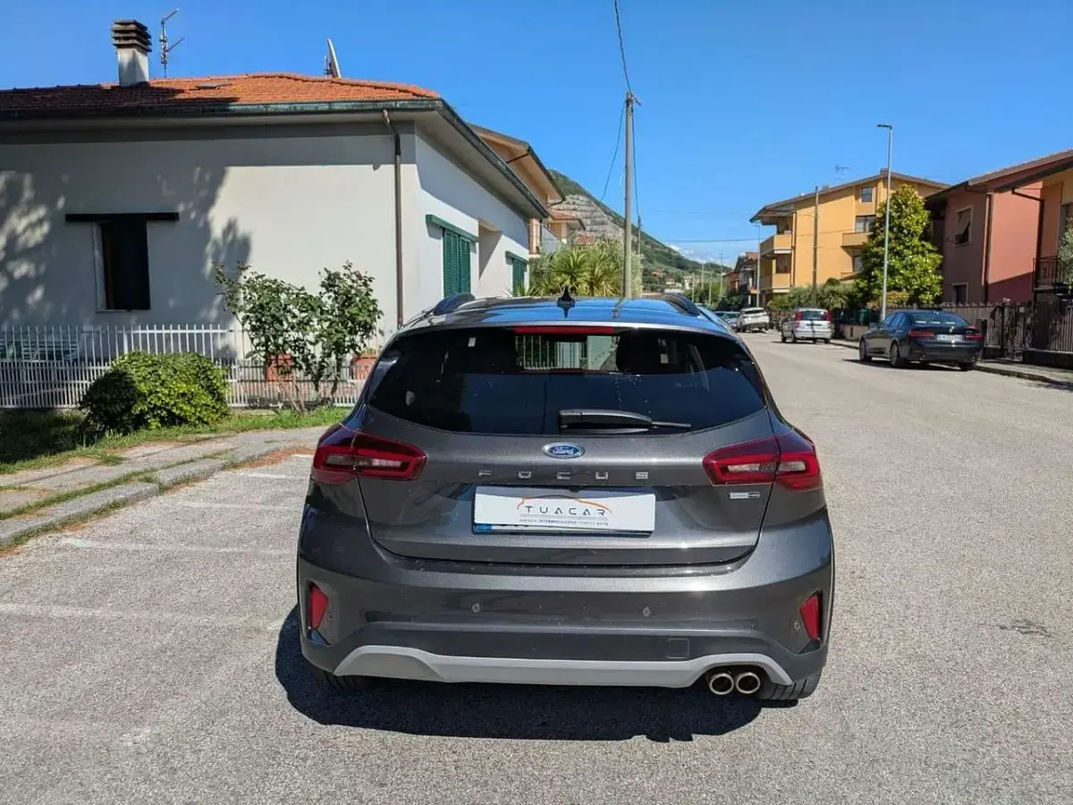 Occasion Ford Focus Style 125 ch (91 kW) 2023 Gris Berline