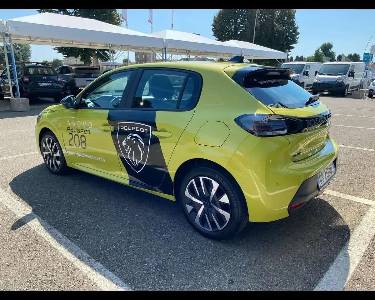 Nuova Peugeot 208 Style 101 CV (74 kW) 2026 Bianco okenite Utilitaria