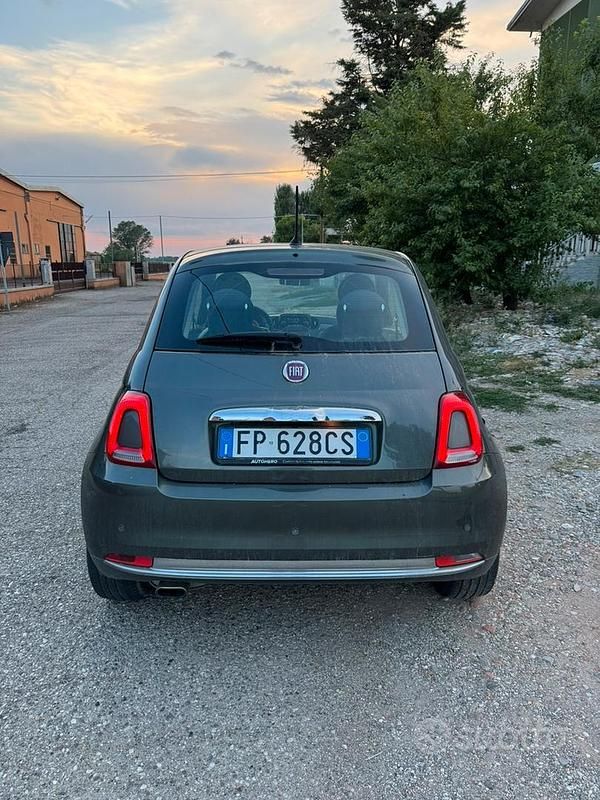 Usado Fiat 500 Lounge 69 CV (50 kW) 2018 Gris Utilitario