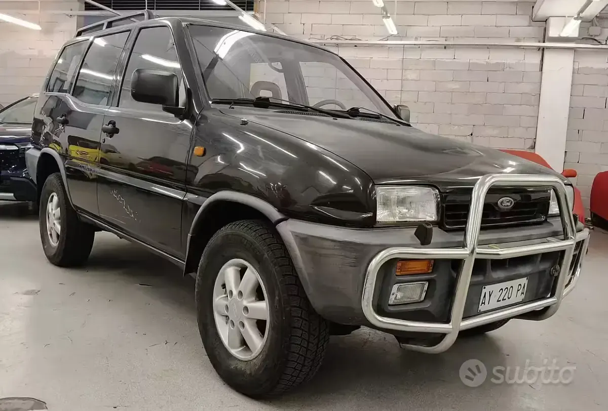 Usata Nissan Terrano 101 CV (74 kW) 1998 Nero SUV