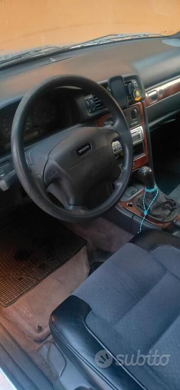 Usata Volvo V70 1998 Grigio Station wagon