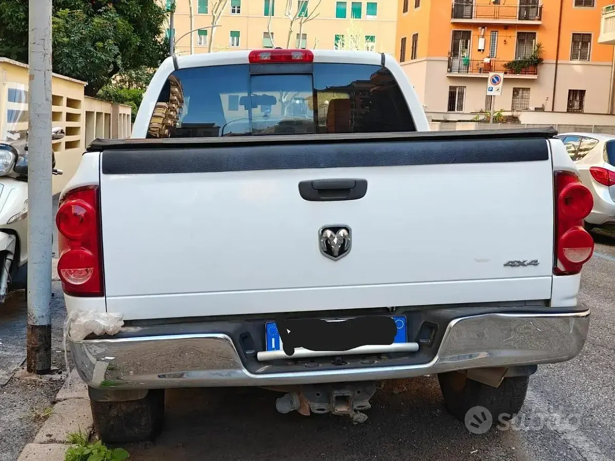 Usata Dodge Ram 238 CV (175 kW) 2007 Bianco Pick-up