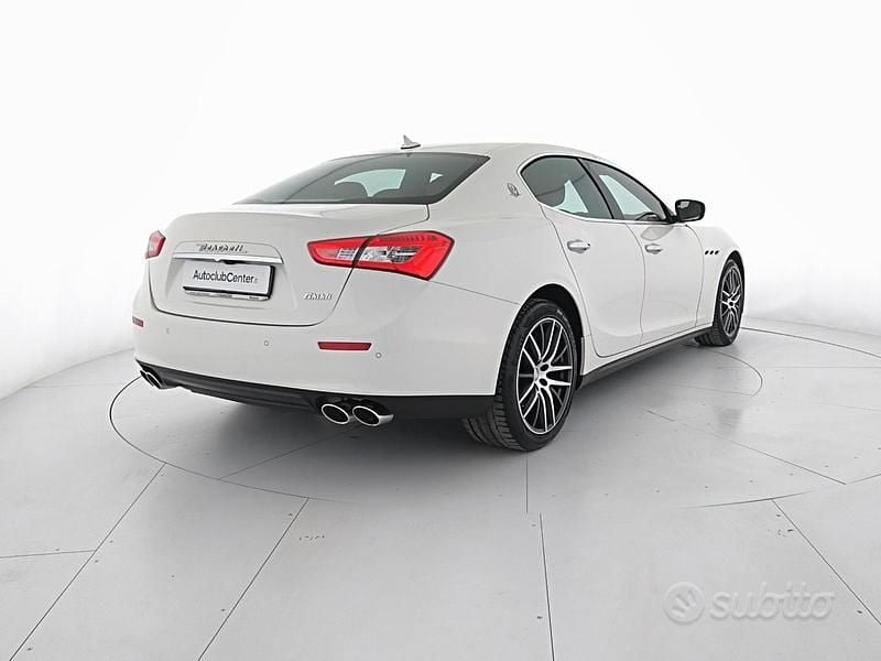 Usata Maserati Ghibli 250 CV (183 kW) 2016 Bianco Berlina