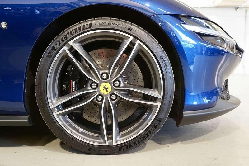 Usata Ferrari Roma 620 CV (456 kW) 2021 Blu/azzurro Coupé