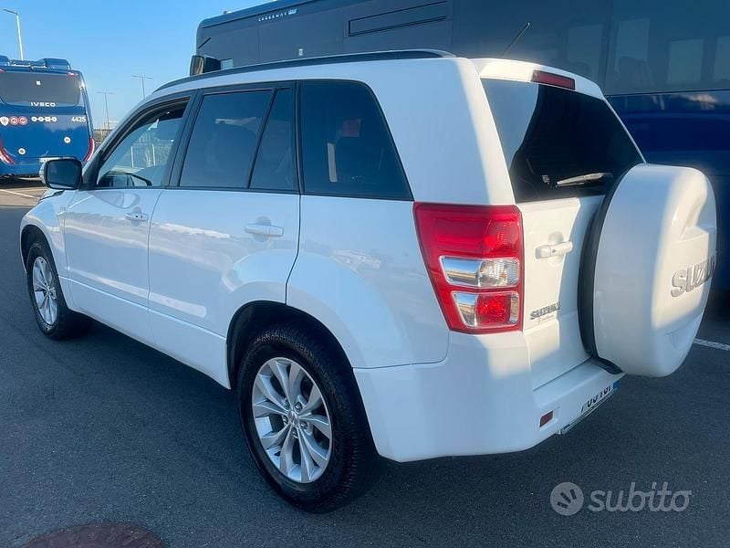 Usata Suzuki Grand Vitara 2013 Bianco SUV