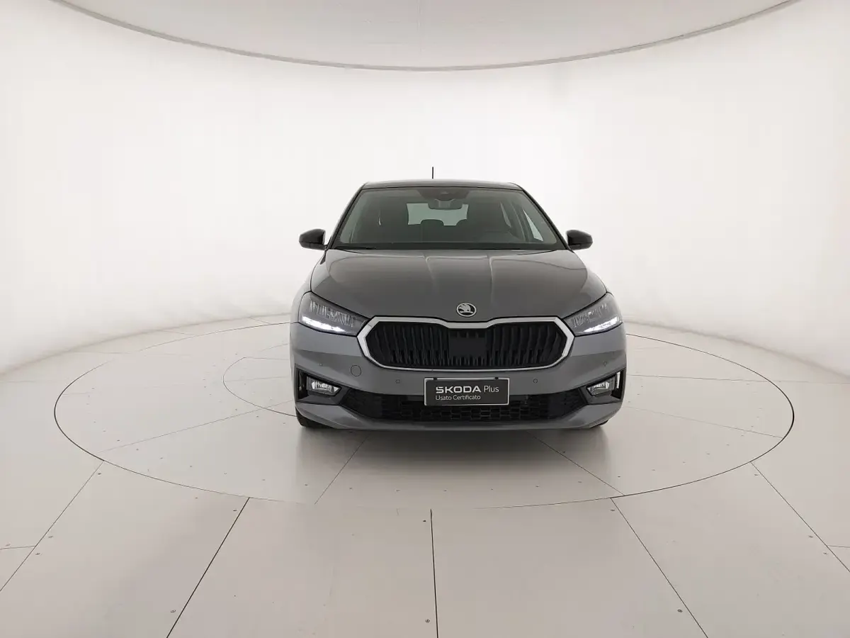 Usata Skoda Fabia 80 CV (58 kW) 2025 Grigio graphite metallizzato nero tulipano perlato Utilitaria