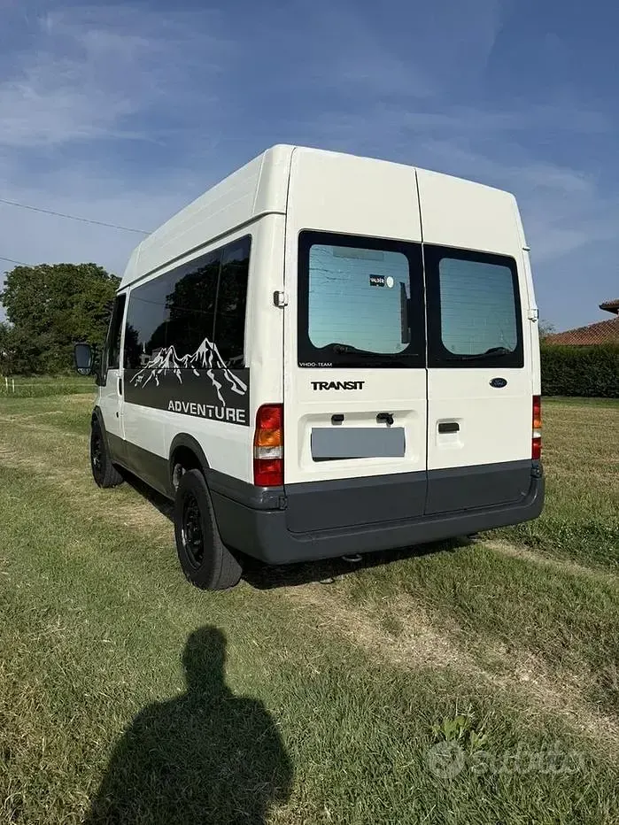 Usata Ford Transit 90 CV (66 kW) 2001 Bianco Furgone
