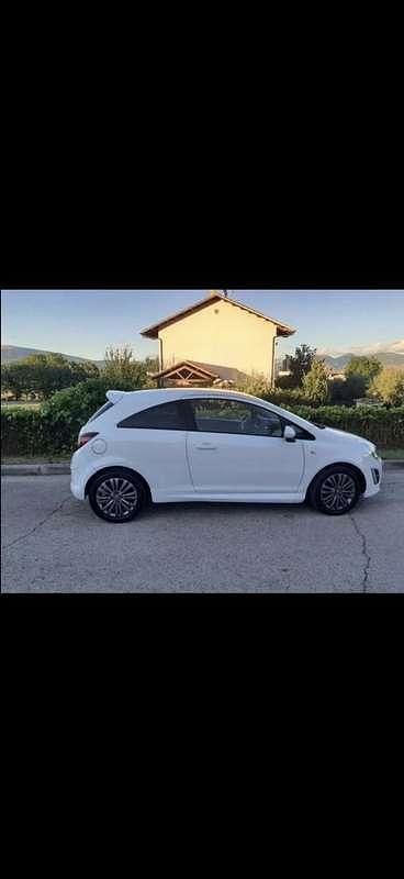 Usata Opel Corsa Sport 75 CV (55 kW) 2013 Berlina