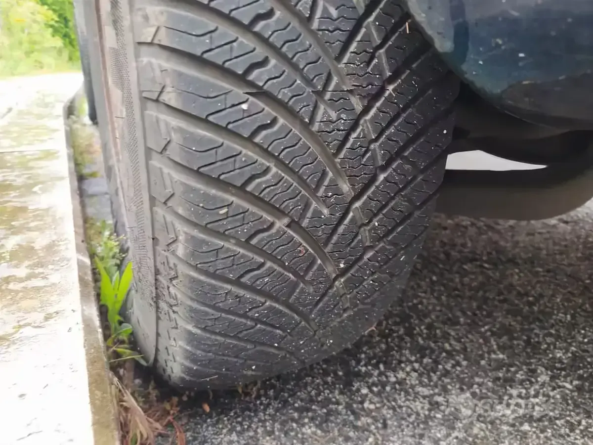 Usata Jeep Cherokee 150 CV (110 kW) 2003 SUV