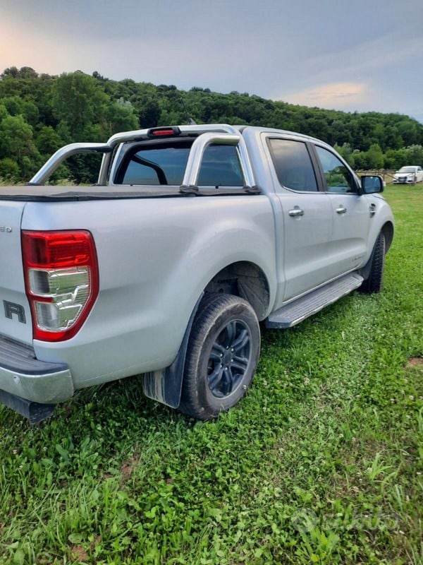 Usata Ford Ranger 170 CV (125 kW) 2022 Grigio Pick-up