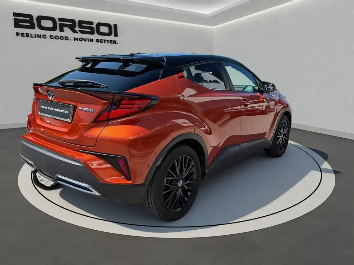 Usata Toyota C-HR 152 CV (111 kW) 2019 Rosso metallizzato SUV