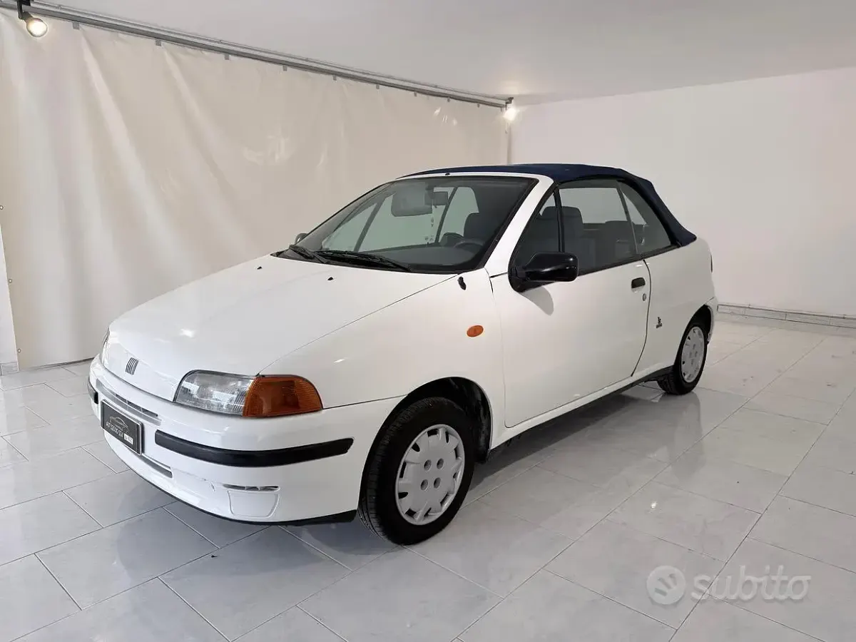 Usata Fiat Punto Cabriolet 60 CV (44 kW) 2001 Bianco Cabrio