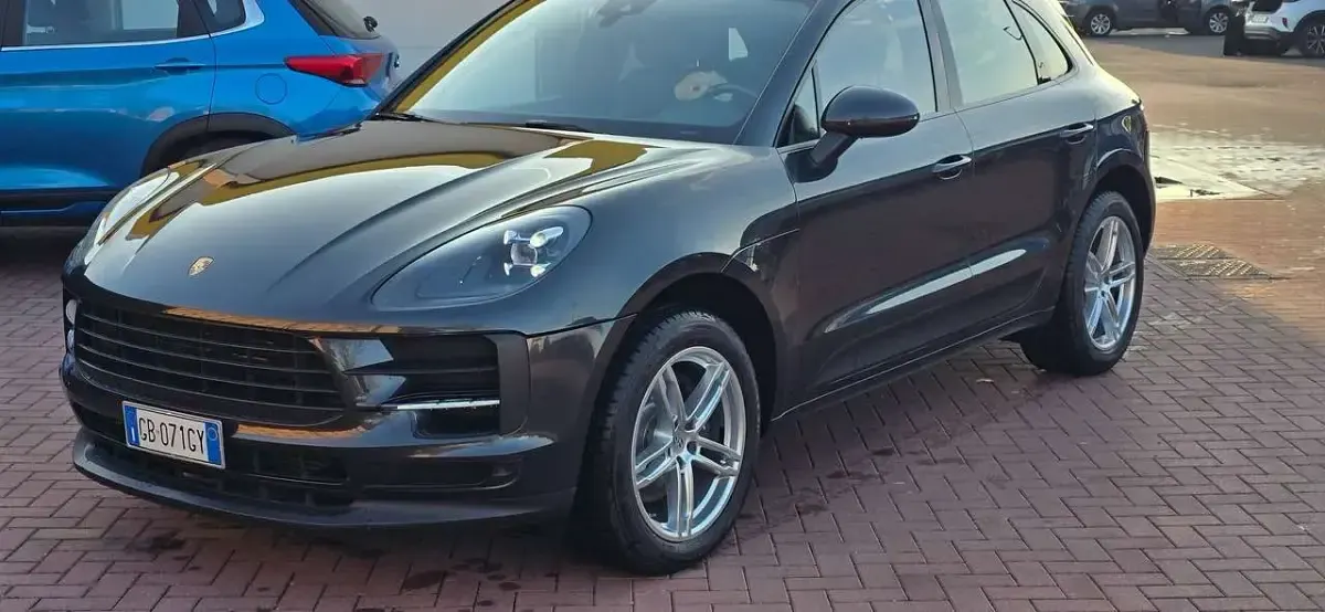 Usata Porsche Macan 245 CV (180 kW) 2020 Grigio SUV