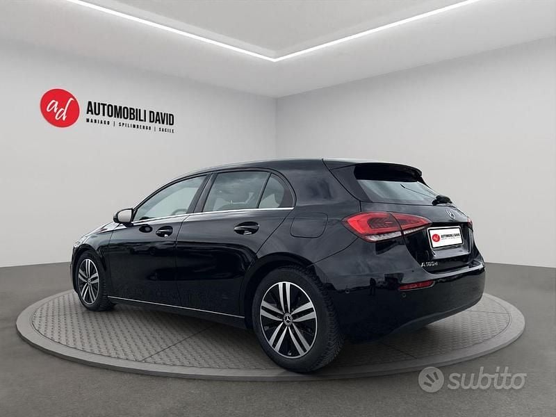 Begagnad Mercedes A180 116 HK (85 kW) 2020 Svart Sedan