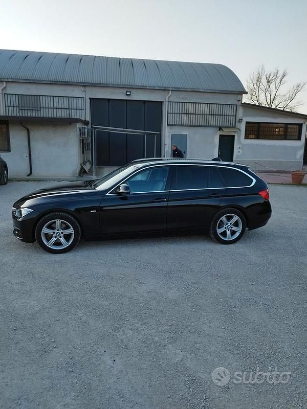Usata BMW 320 Luxury Line 184 CV (135 kW) 2014 Nero Station wagon