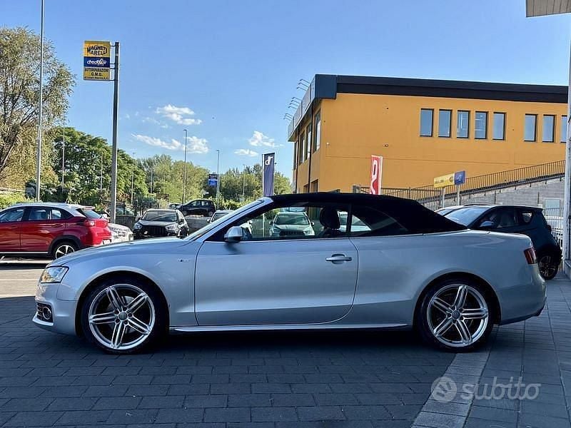Usata Audi A5 Cabriolet Ambiente 170 CV (125 kW) 2011 Argento Cabrio