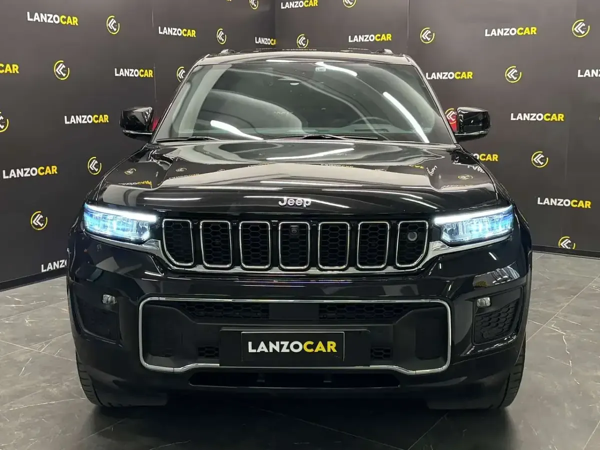 Usata Jeep Grand Cherokee Overland 272 CV (200 kW) 2024 Nero SUV