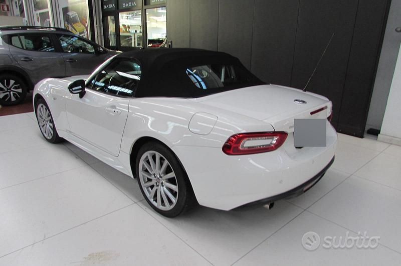 Usata Fiat 124 Spider Lusso 140 CV (102 kW) 2019 Bianco Cabrio
