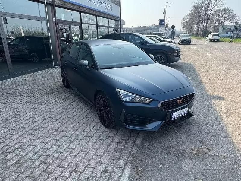 Usata Cupra Leon VZ 245 CV (180 kW) 2023 Blu Berlina