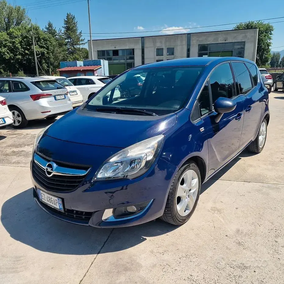 Usata Opel Meriva Design Edition 95 CV (69 kW) 2015 Blu Monovolume