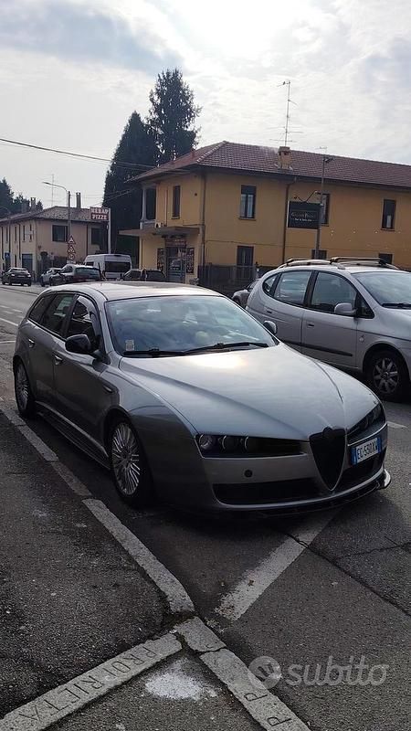 Brugt Alfa Romeo 159 170 HK (125 kW) 2010 Grå Stationcar