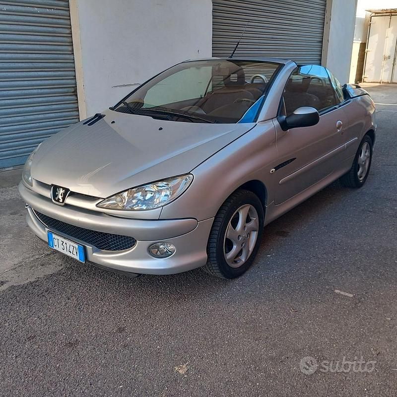 Usata Peugeot 206 CC 109 CV (80 kW) 2005 Cabrio