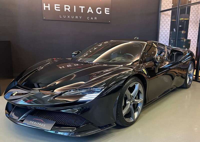 Usata Ferrari SF90 797 CV (586 kW) 2020 Other Coupé