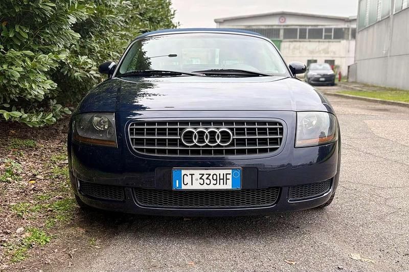 Usata Audi TT Roadster 179 CV (131 kW) 2004 Blu/azzurro Cabrio