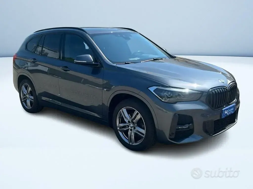 Usado BMW X1 M Sport 150 CV (110 kW) 2022 Gris SUV