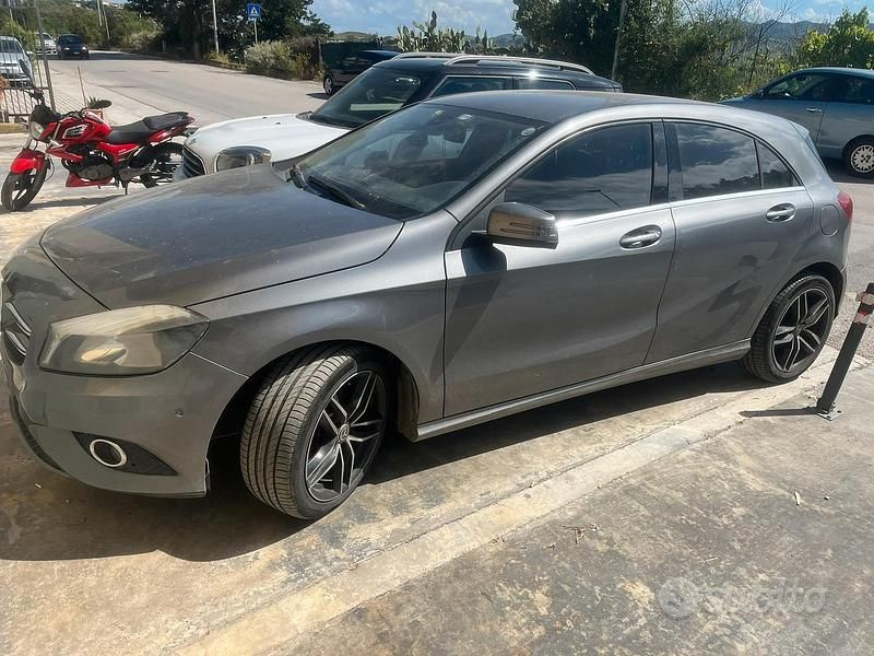 Usata Mercedes A180 2013 Grigio Berlina