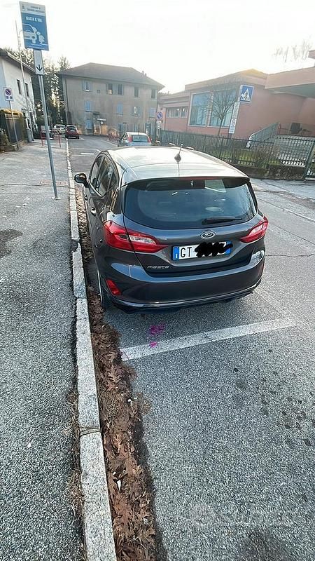 Usata Ford Fiesta ST-Line 86 CV (63 kW) 2018 Grigio Utilitaria