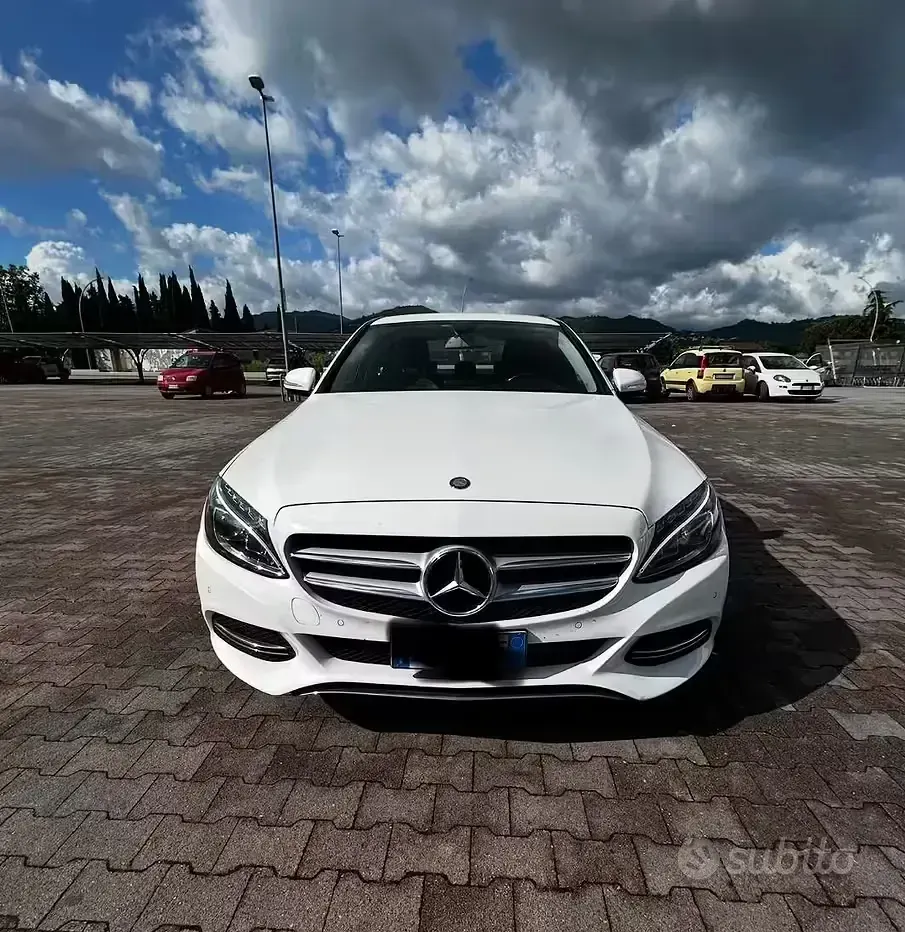 Usata Mercedes C180 116 CV (85 kW) 2015 Bianco Berlina