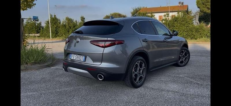 Usata Alfa Romeo Stelvio Tech Edition 209 CV (153 kW) 2019 SUV