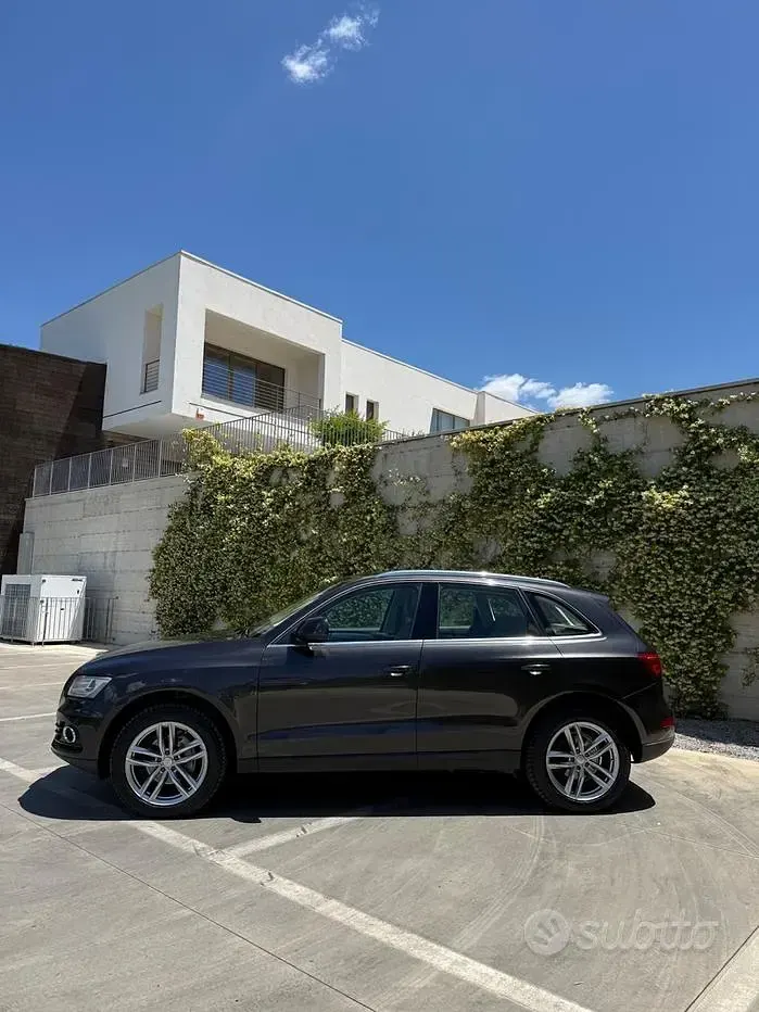 Usata Audi Q5 Advanced Plus 177 CV (130 kW) 2014 Grigio SUV