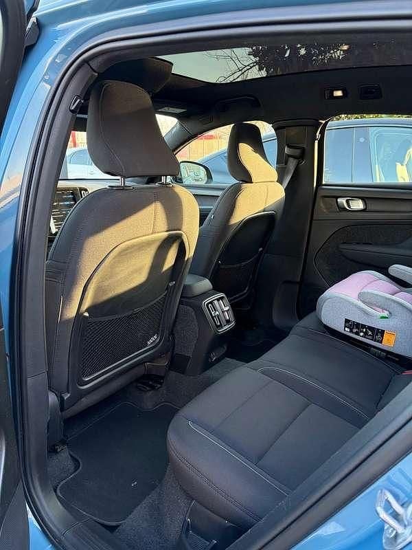 Usata Volvo C40 Plus 80 kW (109 CV) 2022 Blu/azzurro SUV