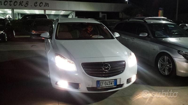 Usata Opel Insignia Cosmo 2011 Bianco Station wagon
