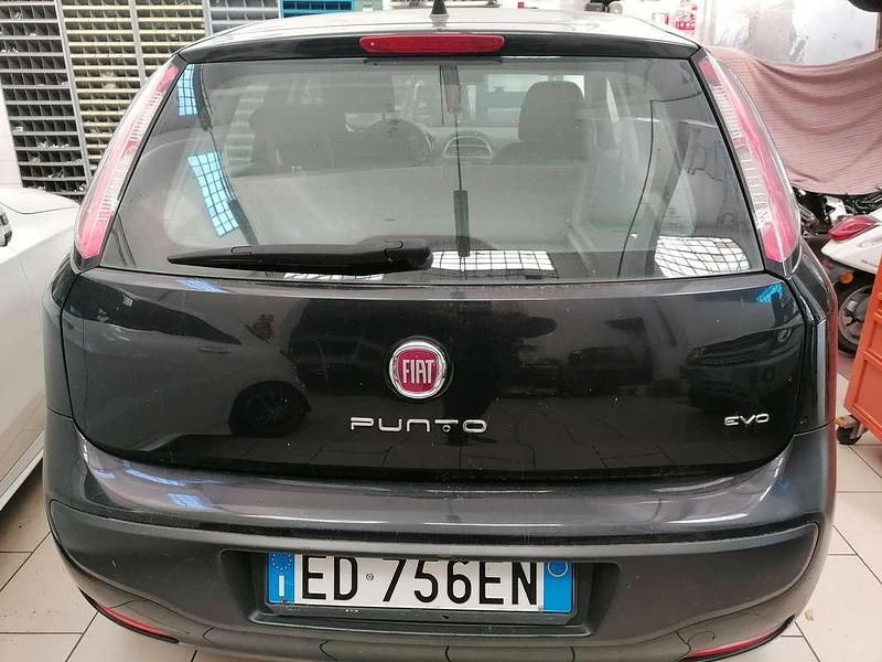 Usata Fiat Punto Evo Dynamic 65 CV (47 kW) 2010 Nero Utilitaria