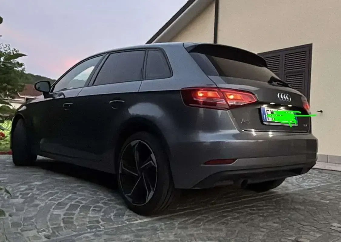 Usata Audi A3 Design 116 CV (85 kW) 2017 Grigio Berlina