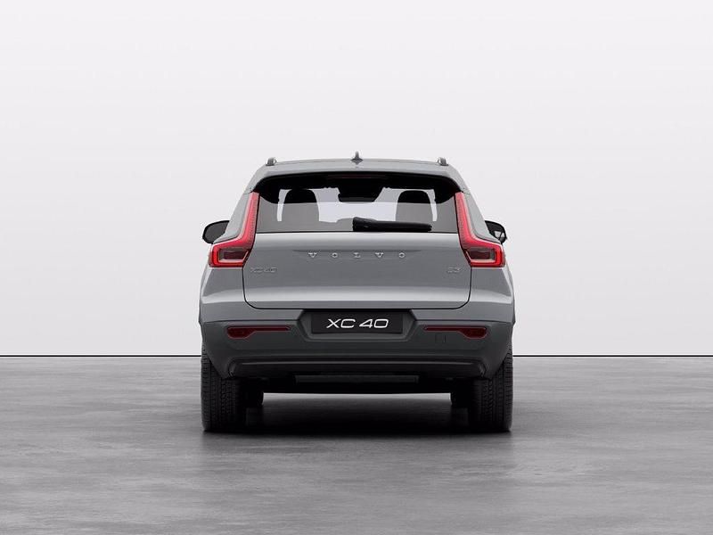 Nuova Volvo XC40 Plus 163 CV (119 kW) 2026 SUV