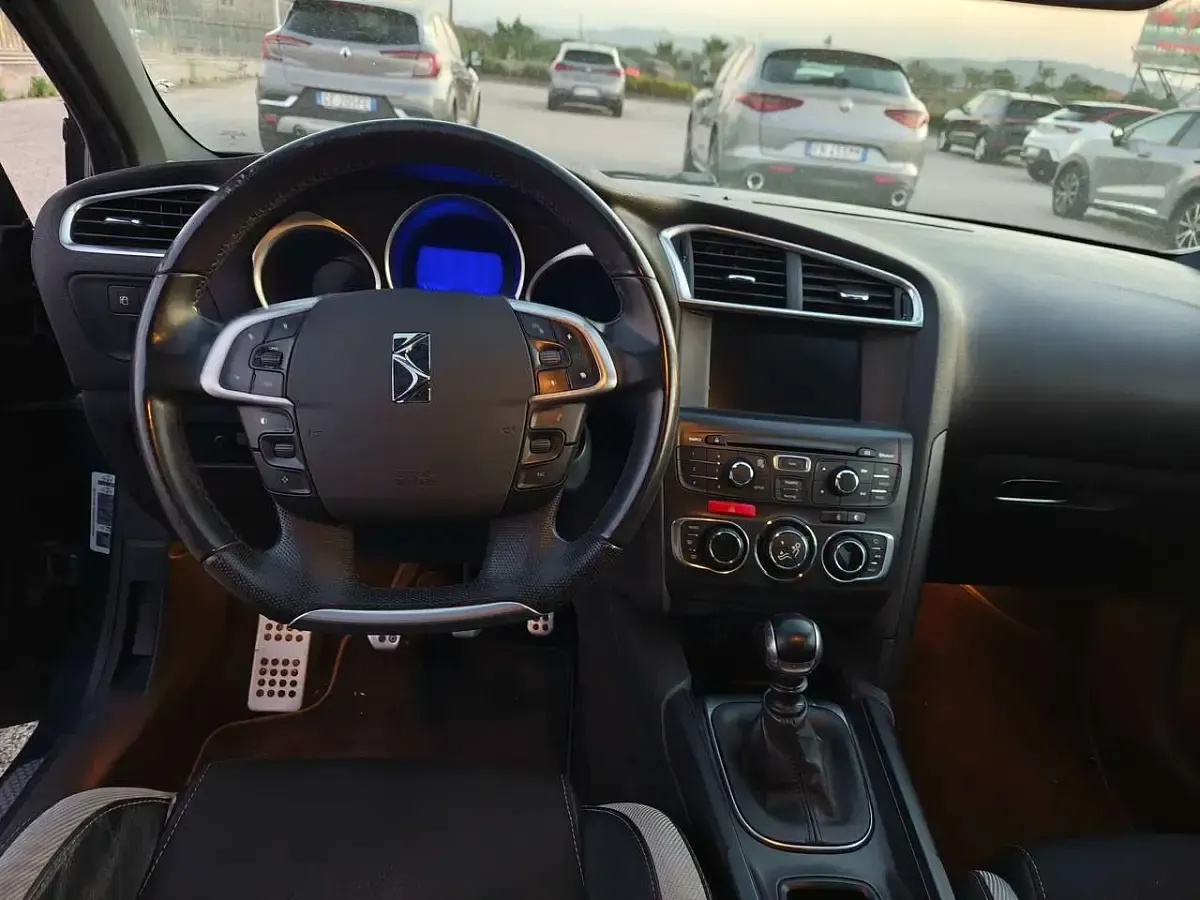 Usata DS Automobiles DS4 111 CV (81 kW) 2012 Blu/azzurro Berlina